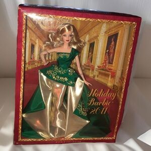 BARBIE 2004 Holiday Edition Collector Doll UNOPENED NIB Green Dress Blonde Hair